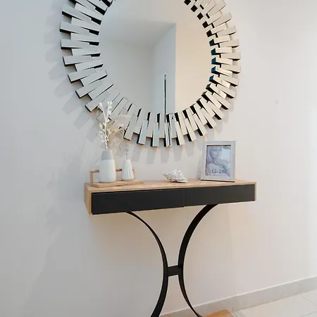 شقة Jardinana - With Two Bedrooms Close To And Town Center *